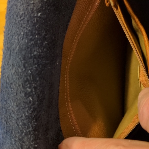 Dooney and Bourke Duck Crossbody Bag - All Weather Leather - Picture 13 of 14